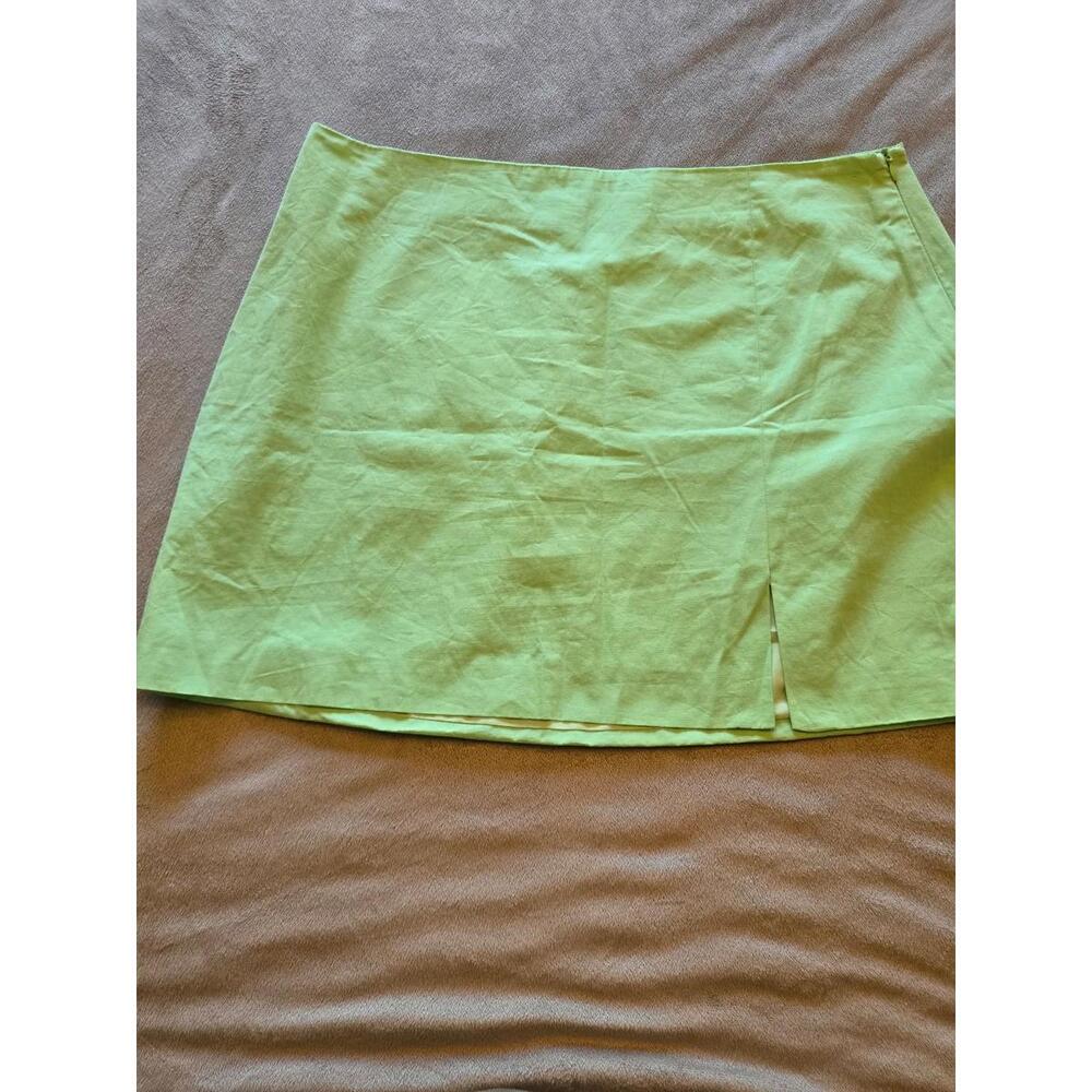 Pink Lily Lime Green Mini Skirt (L)